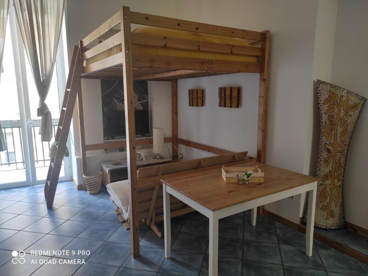 Mariantomare Casa Vacanze Monolocale Lungomare Барі Екстер'єр фото